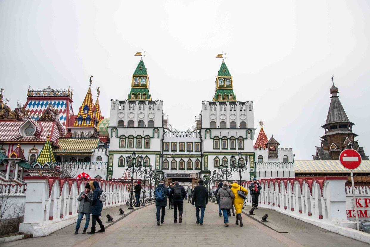 苹果版梦幻仙语:莫斯科超有趣的集市，已有30多年的历史，周末逛街打卡的好去处